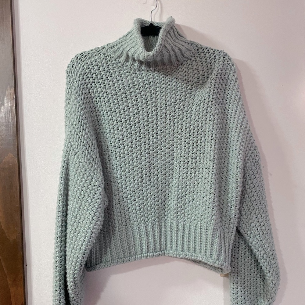 Chunky blue sweater